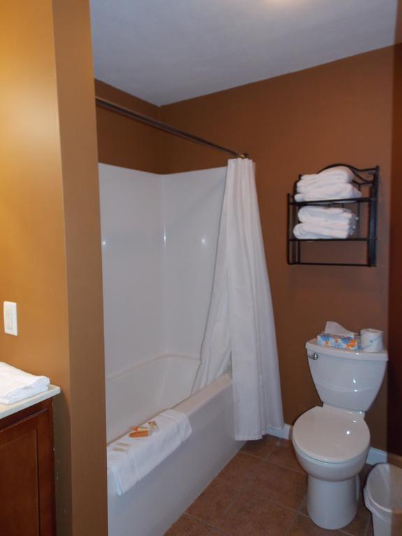 William Watson Hotel (Adults Only) Pittsfield Dış mekan fotoğraf